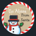 Gepersonaliseerd van Santa Snowman Christmas Large Ronde Sticker<br><div class="desc">Soms moeten we de fysieke helper voor de Kerstman zijn. Gepersonaliseerde stickers van de Kerstman zullen dit zeker gemakkelijker maken! Zeg het niet gewoon...  Bewijs het met een visueel teken op de cadeaus van uw kinderen van de Kerstman zelf! Een beste mama kan toch nooit bewegen! Vrolijk kerstfeest!</div>