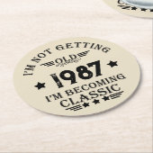 Gepersonaliseerd verjaardagscadeau ronde kartonnen onderzetter (Gebogen)