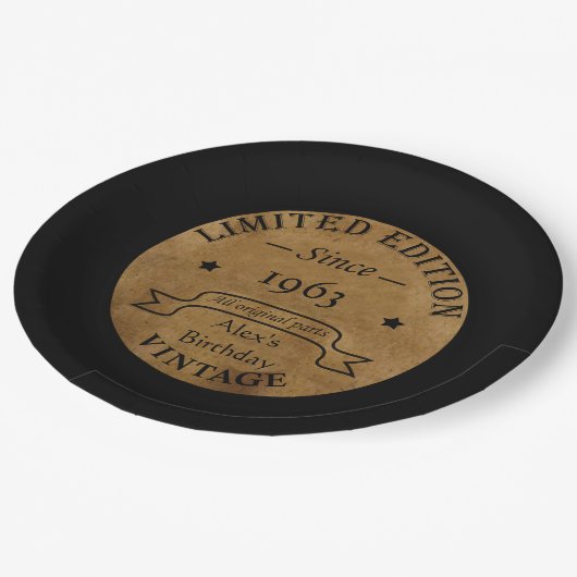 Gepersonaliseerd  verjaardagsfeestje papieren bordje (Gekanteld)