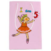 Gepersonaliseerd vijfde gelukkige verjaardag meisj medium cadeauzakje (Voorkant)