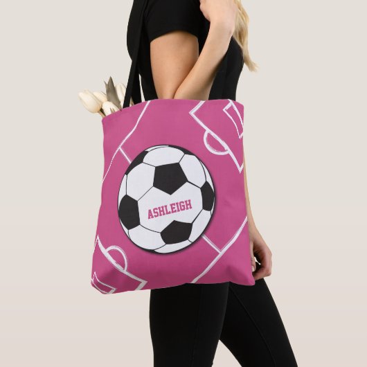 Gepersonaliseerd Voetbal en veldroze Tote Bag (Dichtbij)