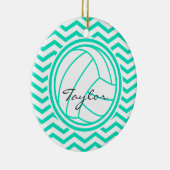 Gepersonaliseerd volleybal; Aqua Green Chevron Keramisch Ornament (Rechts)