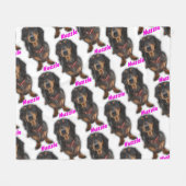 Gepersonaliseerd Vrouw Huisdier Naam in Roze | Hon Fleece Deken (Voorkant (Horizontaal))