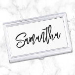 Gepersonaliseerd wit en zwart penseelscript visitekaarthouder<br><div class="desc">Girly glam visitekaartje houder voor haar in zwart-wit. De naam heeft een moderne, zwarte, handgeschreven schrijfstijl van het penseelschrift. Pas de kleur, grootte en stijl van het lettertype aan in dit tekstontwerp. Je vindt een handvol gedurfde, moderne kalligrafie scripts in het systeem. Voor kortere namen kunt u de lettergrootte vergroten....</div>