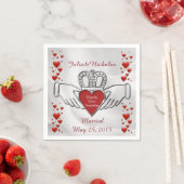 Gepersonaliseerd wit satin Claddagh Symbool Napkin Servetten (Insitu)