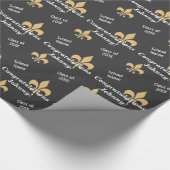 Gepersonaliseerd zwart Gold Fleur de Lis-Afstudere Cadeaupapier (Hoek)