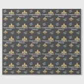 Gepersonaliseerd zwart Gold Fleur de Lis-Afstudere Cadeaupapier (Vlak)