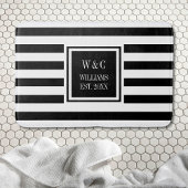 Gepersonaliseerd zwart monogram witte streep badmat