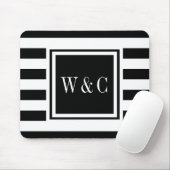 Gepersonaliseerd zwart monogram witte streep muismat (Met muis)