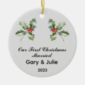 Gepersonaliseerde 1e Kerstmis Getrouwd Keepsake Keramisch Ornament (Voorkant)