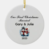 Gepersonaliseerde 1e Kerstmis Getrouwd Keepsake Keramisch Ornament (Voorkant)
