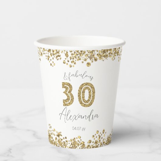 Gepersonaliseerde '30 en Fabulous' Gold Glitter Papieren Bekers (Voorkant)