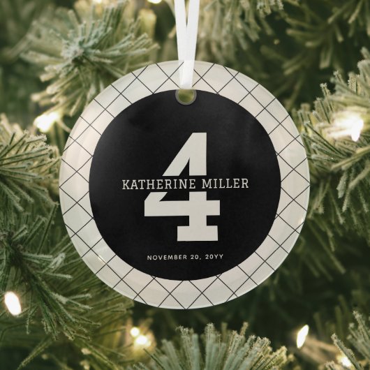 Gepersonaliseerde 4e verjaardag Modern en Elegant Glas Ornament (Insitu)