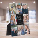 Gepersonaliseerde 8 Photo Collage Grootouders Mode Fotoplaat<br><div class="desc">Deze zwarte gepersonaliseerde "World's Greatest Grandma & Grandpa" 8-foto collage deken heeft een eenvoudig hart, vergezeld van elegante handgeschreven scripttypografie en de naam van geliefde kleinkinderen. Een ideaal en hartverwarmend cadeau voor uw grootouders bij speciale gelegenheden zoals Grootouderdag, Jubileum, Kerstmis of verjaardagen. Pas het aan met foto's van favoriete kleinkinderen...</div>