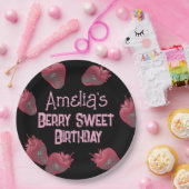 Gepersonaliseerde aardbeienverjaardag papieren bordje (Feest)