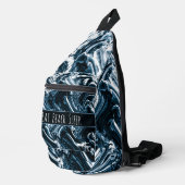 Gepersonaliseerde Abstracte Blauwe en Witte Golf Sling Bag (Rechterhoek)