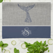 Gepersonaliseerde achternaam Nautical Whale Tail A Theedoek (Gevouwen)