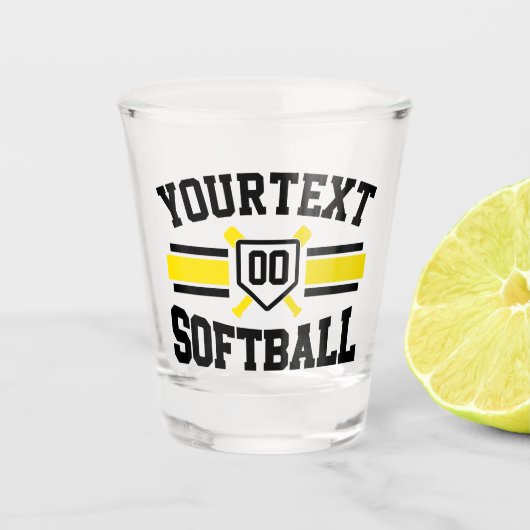 Gepersonaliseerde ADD NAAM Softball Speler Varsity Shot Glas (Voorkant)