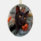 Gepersonaliseerde afspeelzwarte kat in kerstboom keramisch ornament (Rechts)