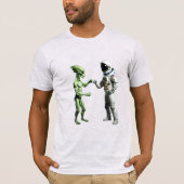Gepersonaliseerde Astronaut & Alien Fist Bump Dad T-shirt (Voorkant)