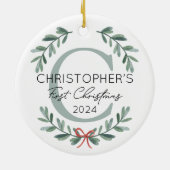 Gepersonaliseerde Baby Eerste Kerstfeest Groen Keramisch Ornament (Achterkant)