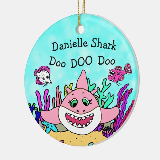 Gepersonaliseerde Baby Shark Family Kerstversierin Keramisch Ornament (Links)