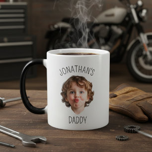 Gepersonaliseerde babyfoto met het gezicht van uw magische mok