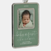Gepersonaliseerde baby's 1e kerstfoto verzilverd omlijst ornament (Rechts)