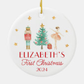 Gepersonaliseerde Baby's Eerste Kerstnotenkraker Keramisch Ornament (Achterkant)