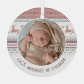 Gepersonaliseerde baby's eerste kerstroze rendiert glas ornament (Achterkant)
