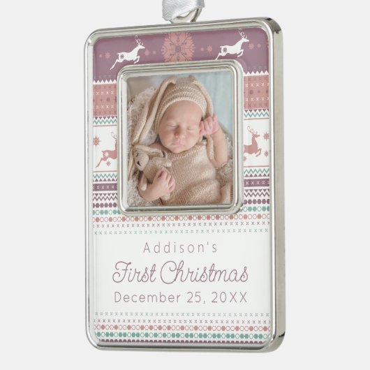 Gepersonaliseerde baby's eerste kerstroze rendiert verzilverd omlijst ornament (Links)