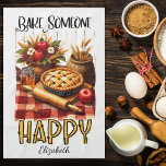 Gepersonaliseerde Bak Iemand Gelukkig Theedoek<br><div class="desc">Voeg een scheutje charme toe aan uw keuken met onze gepersonaliseerde keukenhanddoek! Met een prachtig ontwerp van een taart, honing, rolpen en appels, is het perfect voor elke bakliefhebber. De trendy "Bake Someone Happy" boodschap in een modern lettertype maakt het een leuke en praktische toevoeging aan uw keuken. Perfect voor...</div>