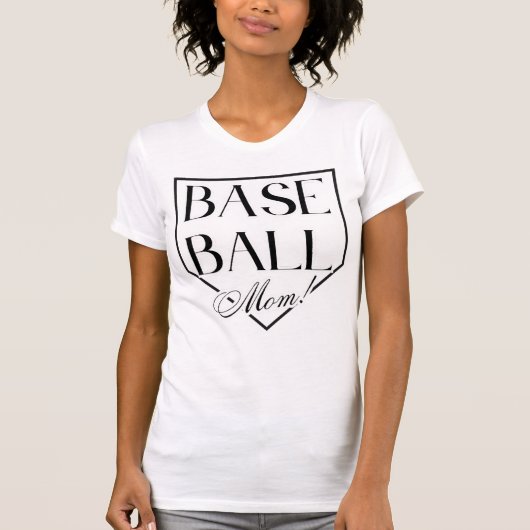 Gepersonaliseerde Baseball Mom Game Day Tshirt w N (Voorkant)