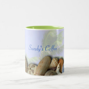 Gepersonaliseerde Beach Shells, Palm Trees Coffee  Tweekleurige Koffiemok