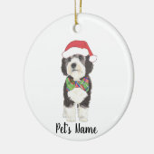 Gepersonaliseerde Bernedoodle Santa Hat & Bowtie Keramisch Ornament (Links)