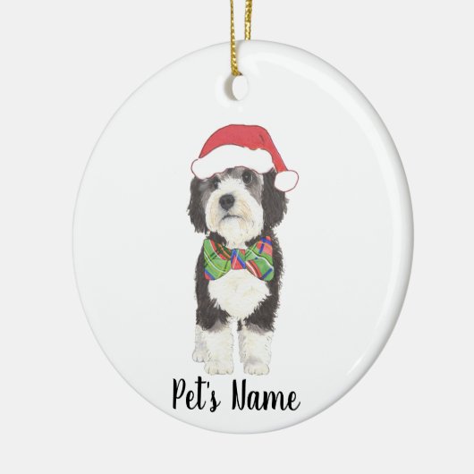 Gepersonaliseerde Bernedoodle Santa Hat & Bowtie Keramisch Ornament (Links)