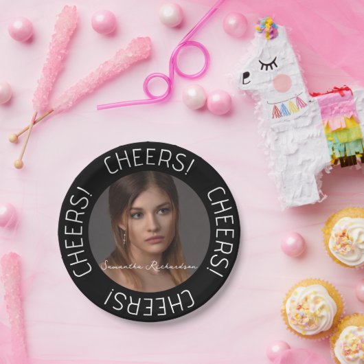 Gepersonaliseerde Black Cheers Photo Name Script Papieren Bordje (Feest)