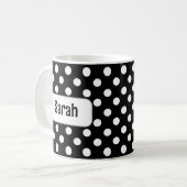 Gepersonaliseerde Black Polka Dot Mok (Voorkant links)