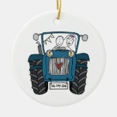 Gepersonaliseerde Blauwe Tractor Land Huwelijkscad Keramisch Ornament (Voorkant)