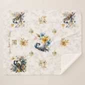 Gepersonaliseerde Blauwe Vogels & Gouden Bloemen Sherpa Deken (Voorkant (horizontaal))