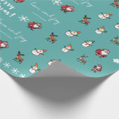 Gepersonaliseerde Blauwgroen kerstkarakters cadeau Cadeaupapier (Hoek)