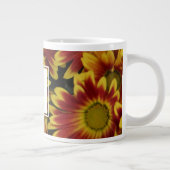 Gepersonaliseerde bloemen, gele madeliefje w naam/ grote koffiekop (Rechts)