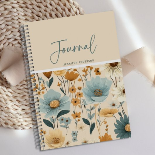 Gepersonaliseerde Blue Yellow Cream Floral Journal Notitieboek