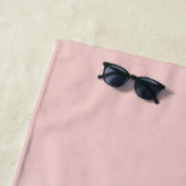 Gepersonaliseerde blush roze trendy waterverf koe strandlaken (In situ)