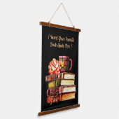 Gepersonaliseerde boeken en thea Black Hangend Wandkleed (Gebogen)