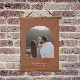 Gepersonaliseerde Boho Arch familienaam en foto Hangend Wandkleed