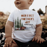 Gepersonaliseerde bossen 1e Moederdag<br><div class="desc">Uniek bosrijke mama beer en haar cub 1st moederdag baby T-shirt. !</div>