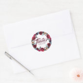 Gepersonaliseerde Bourgogne Rode Bloemen Bruiloft  Ronde Sticker (Envelop)
