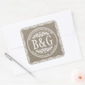 Gepersonaliseerde bruid & bruidegom Burlap & Lace Vierkante Sticker (Envelop)