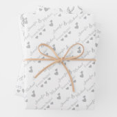 Gepersonaliseerde bruid, bruidegom zilveren harten inpakpapier vel (In situ)